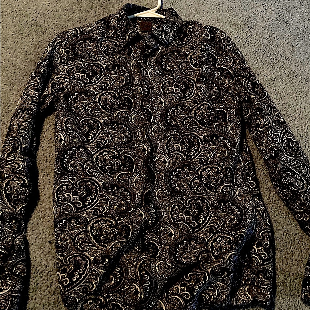 H&M mens buttin up paisley shirt. XS